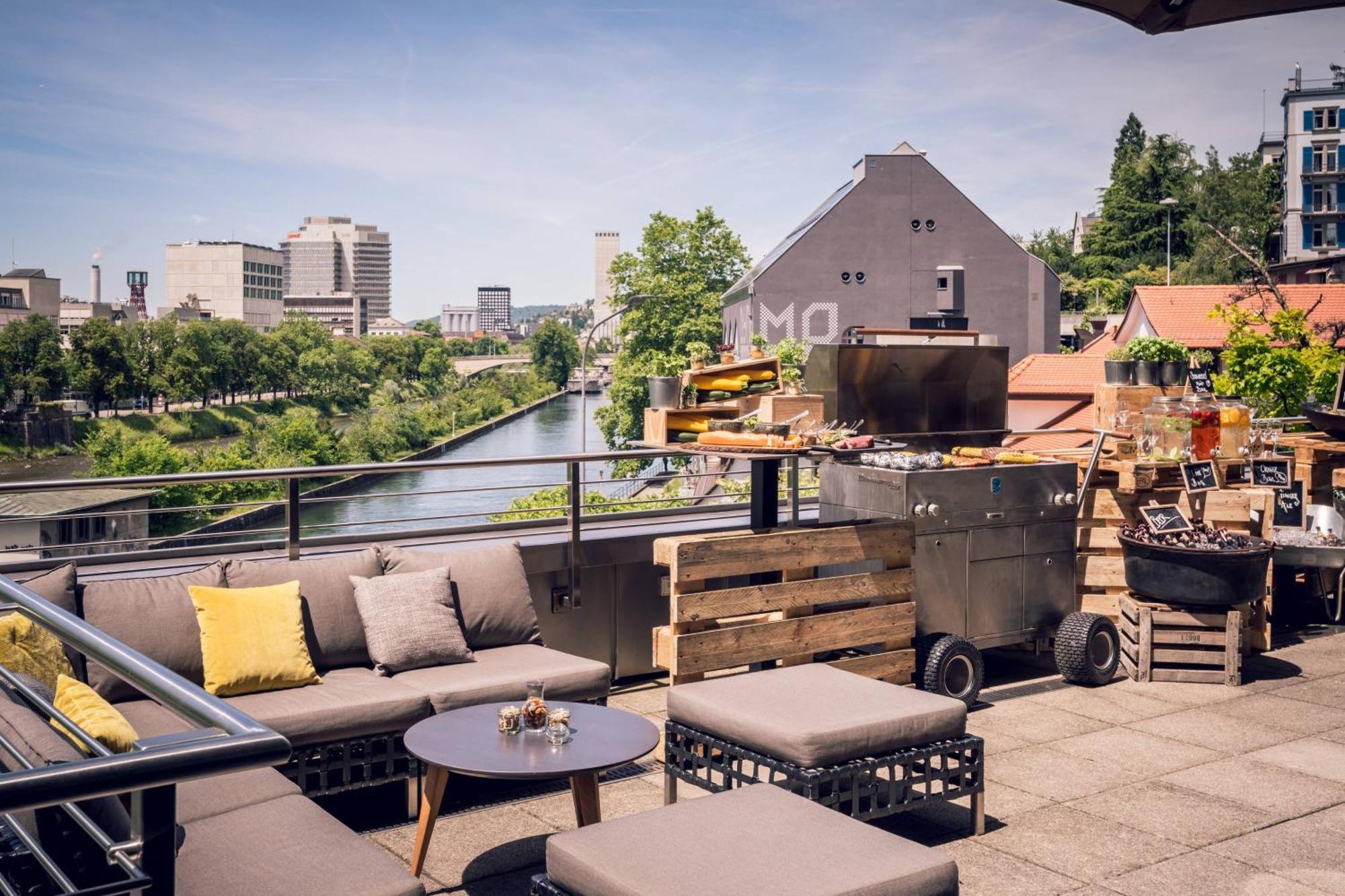Zurich Marriott Hotel Ngoại thất bức ảnh The rooftop terrace