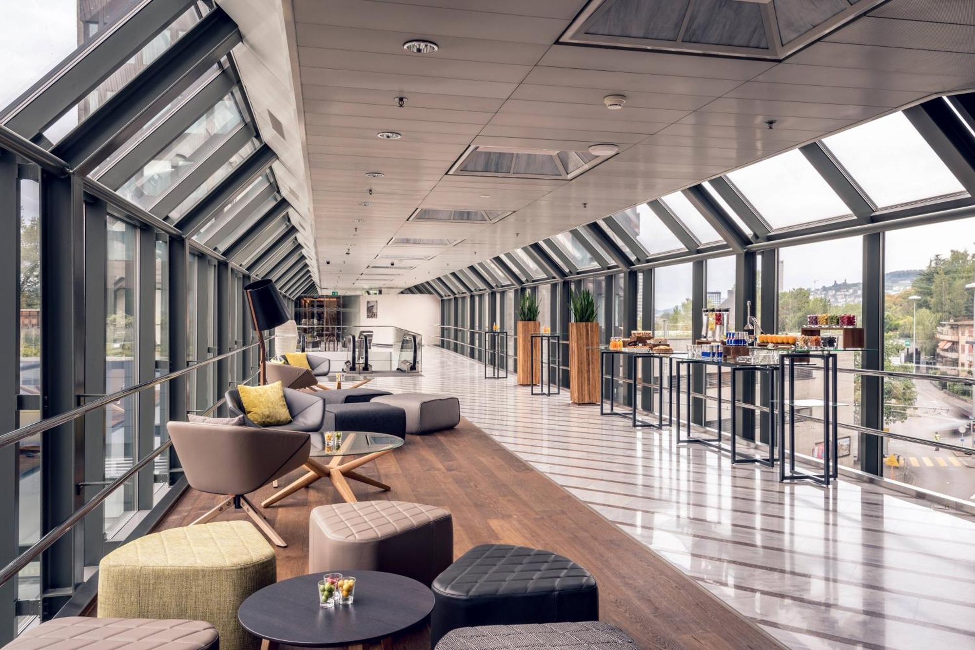 Zurich Marriott Hotel Ngoại thất bức ảnh The Skyline